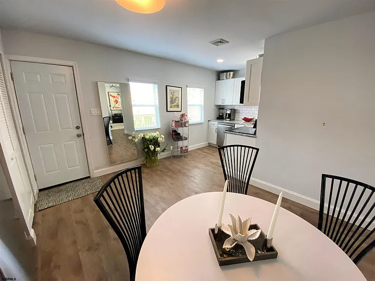 9313 Ventnor Ave — Photo 6