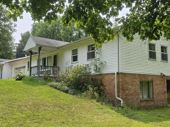 31002 60th St, Bangor, MI 49013