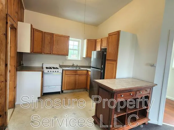 250 Lark St Floor 3, Albany, NY 12210