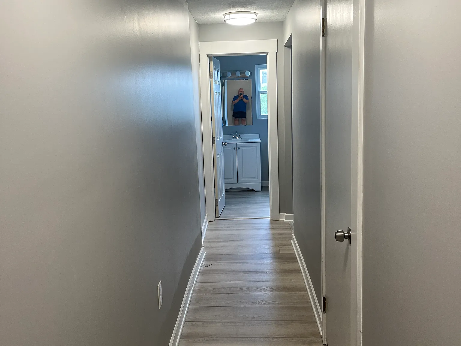 1 bed, 800 sqft, $1,100 — Photo 3