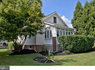 211 Lorraine Ave, Oreland, PA 19075