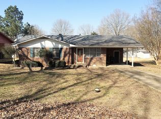 108 Oak Dr, Booneville, MS 38829