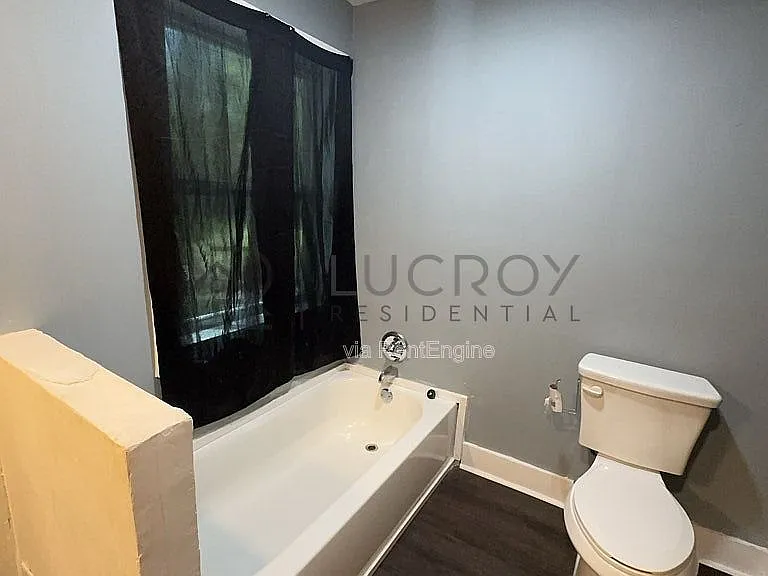 201 W Santa Clair St — Photo 7
