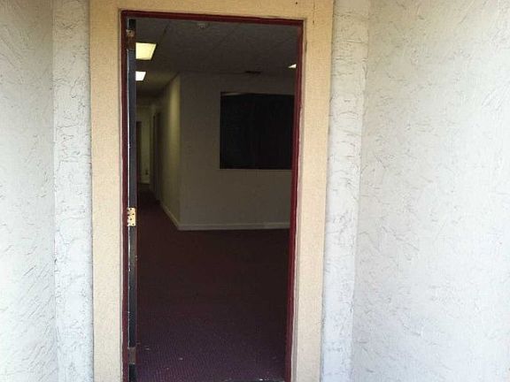 3rd image of 426 Atlantic Ave