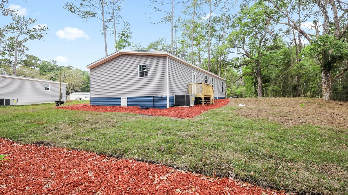 Building Photo - 7086 Hilton Dr