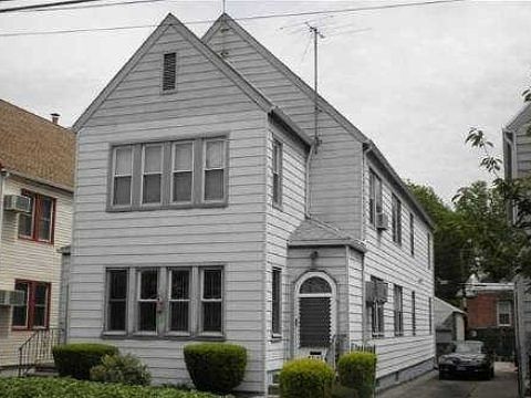 2nd image of 4543 172nd St