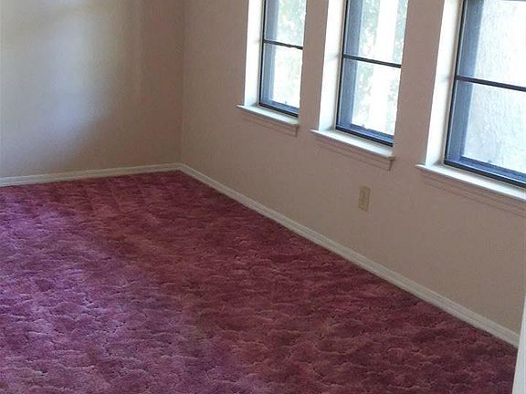 3rd image of 4001 Baywoods Dr