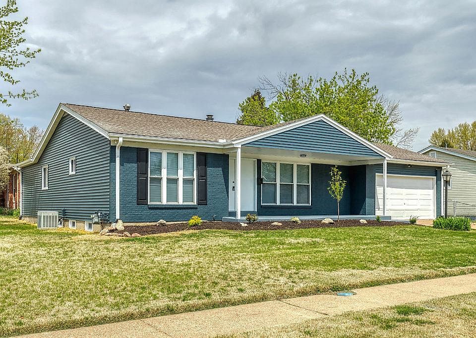 1st image of 7407 Foxtrail Dr
