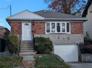 15751 12th Rd, Flushing, NY 11357