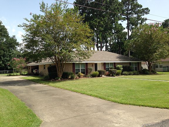 3rd image of 106 Juanita Dr