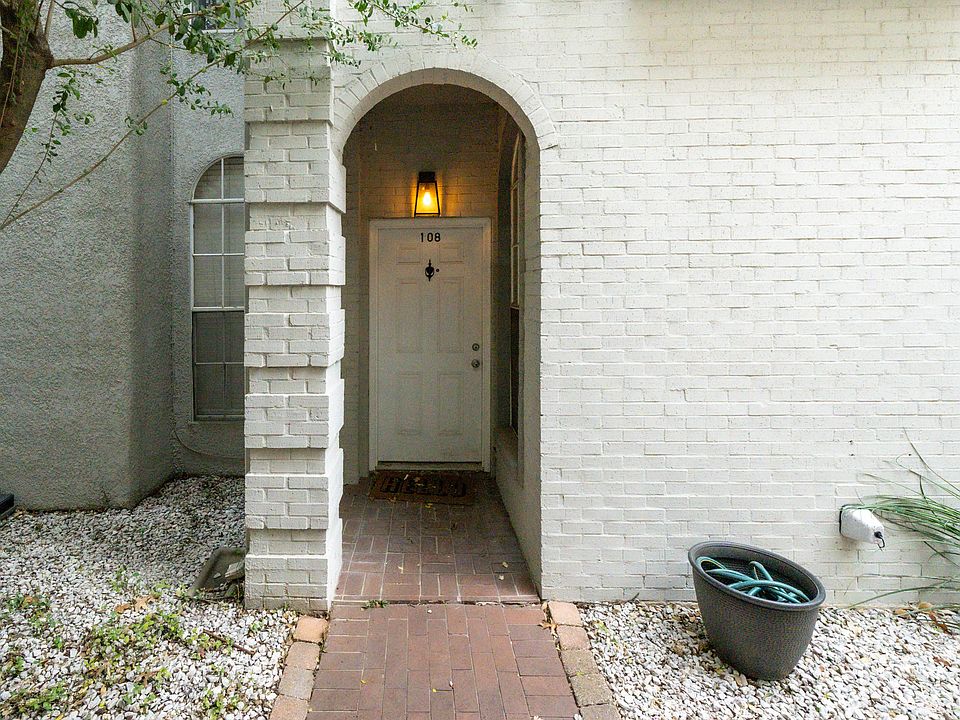 1st image of 3605 Brown St #B-108