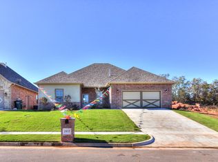 2833 Tranquilo Ln, Edmond, OK 73034