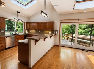 106 Carbonera Dr, Santa Cruz, CA 95060