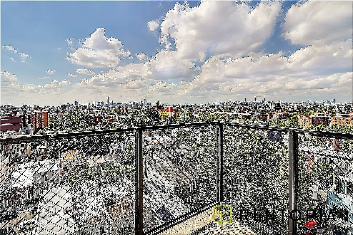 1875 Atlantic Avenue — Photo 4