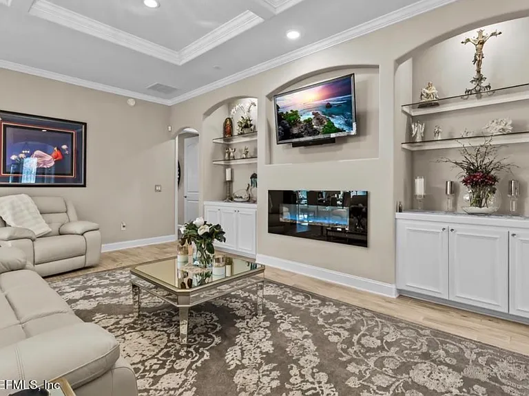 454 Athens Dr — Photo 7