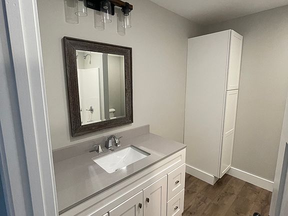 5th image of 3399 W 32nd St