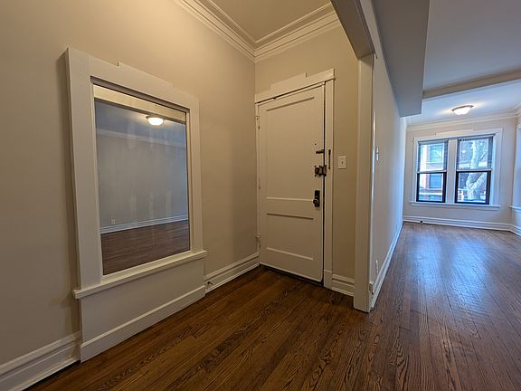 5th image of 2650 N Milwaukee Ave #26473