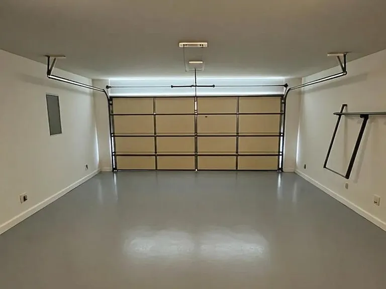 907 Downing Dr — Photo 17
