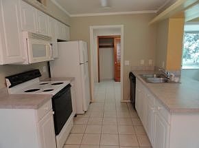 3rd image of 25 N Wadsworth Ave