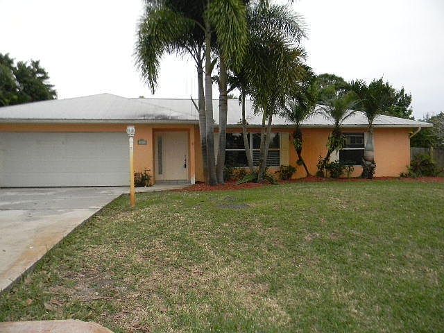 1st image of 3021 SW Grapevine Ln