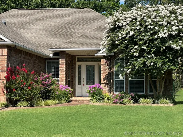 1804 Nightingale Cir, McAlester, OK 74501