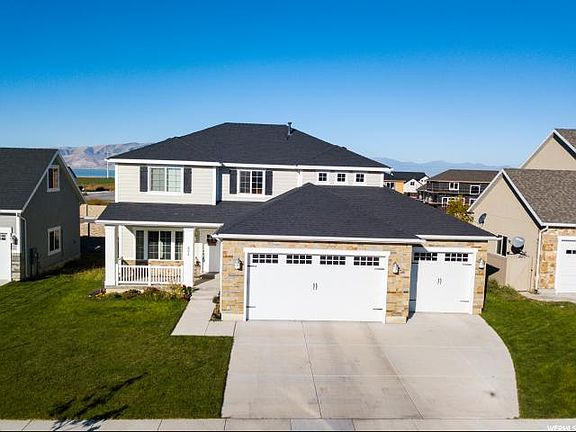 2nd image of 284 S Chardonnay Cir