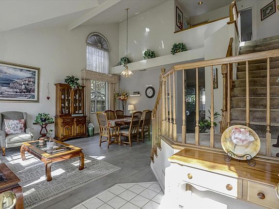 4th image of 1284 Harefield Dr
