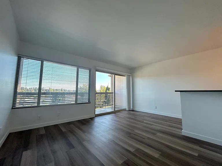 Village Vista Apartments — Photo 64