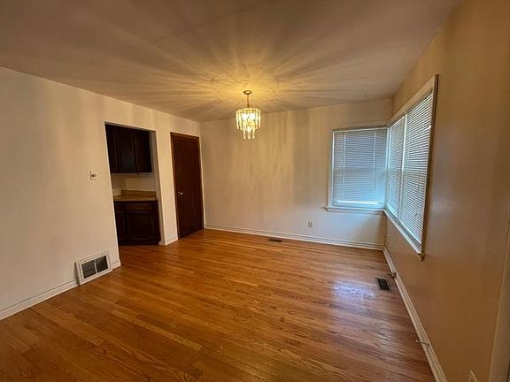 3rd image of 4451 Herbert Ave