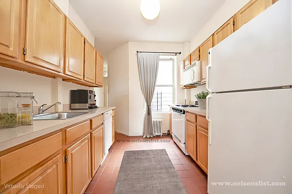 Rented by Nelson Aybar, LREB | media 11