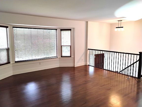 2nd image of 3176 Old Clayburn Rd