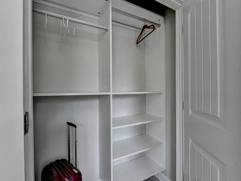 6035 Ashborough Park — Photo 34