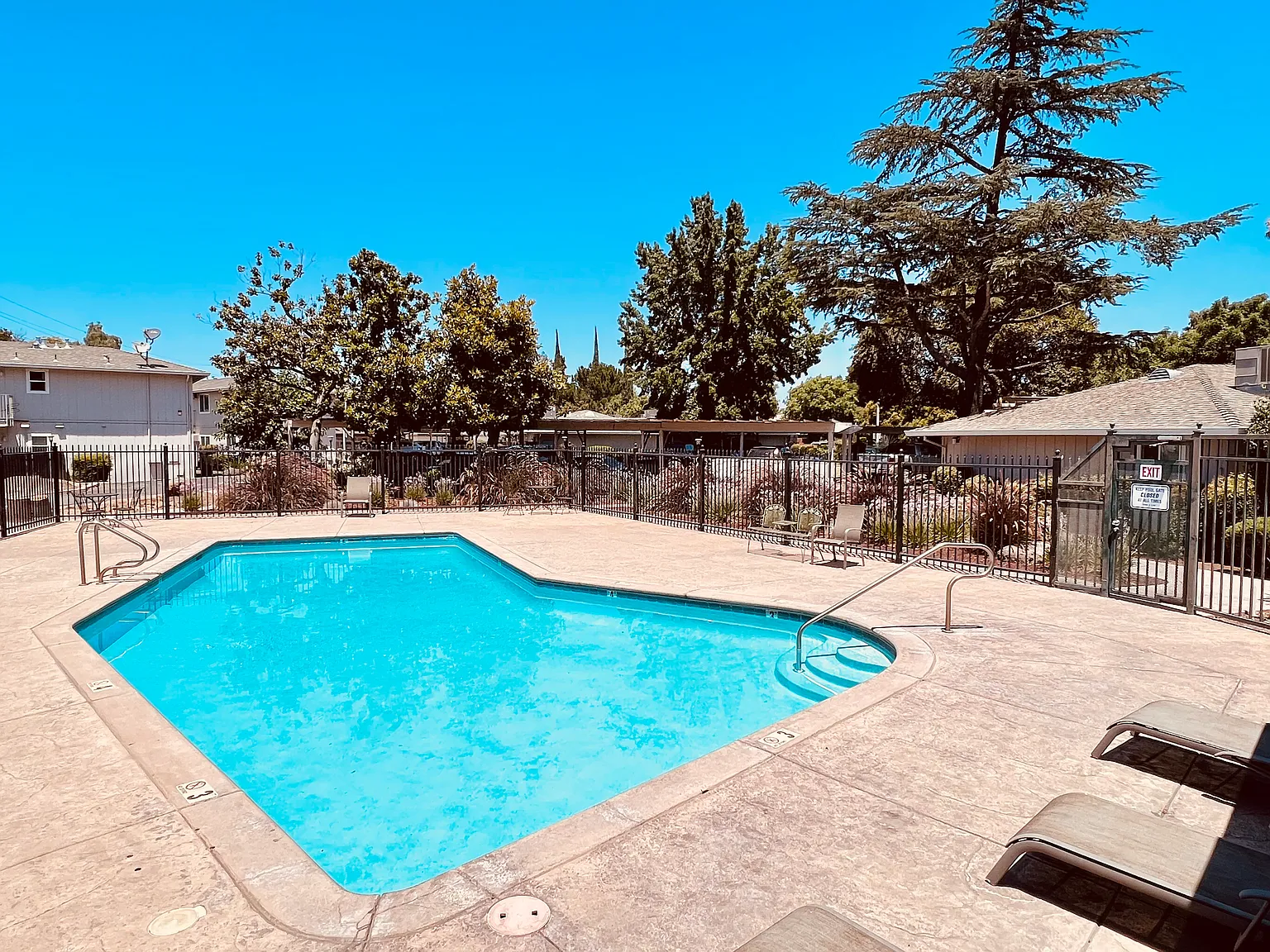 1 bed, 680 sqft, $1,600 — Photo 2