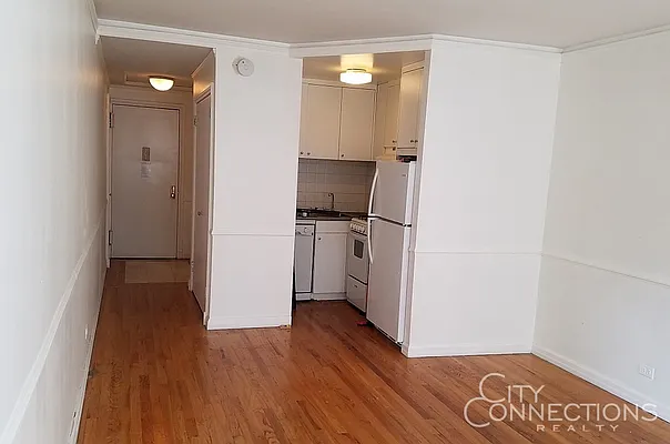 Rented by City Connections Realty | media 2