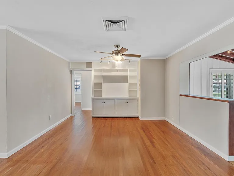 1527 Mayo St — Photo 18
