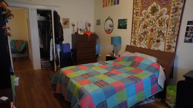 3 bed, 1.0 bath, $3,600 — Photo 4