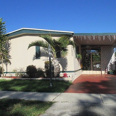 1st image of 21681 S Heritage Cir