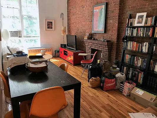 Rented by Joe Gotham LTD | media 19