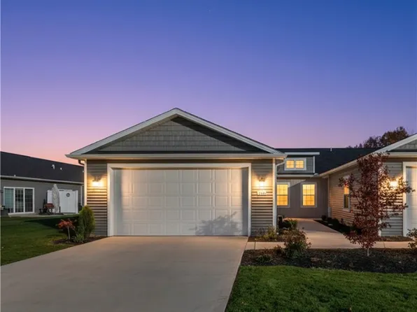 130 W Spring Dr, Elyria, OH 44035