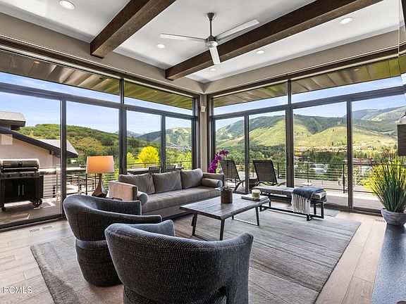 5th image of 935 Saddle View Way