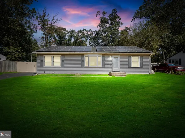 307 Rhode Island Rd, Browns Mills, NJ 08015