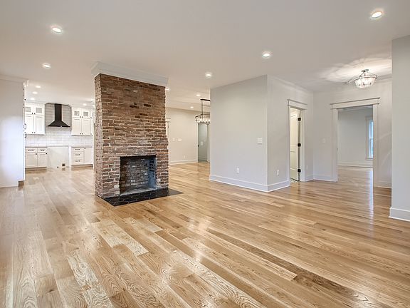 11 Living Room_07172023