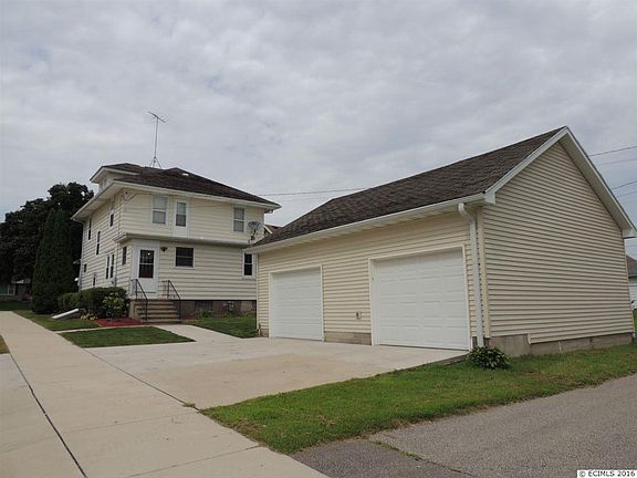 3rd image of 429 1st Ave W