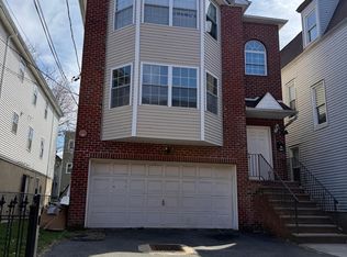 41 3rd St FLOOR 2, Newark, NJ 07107