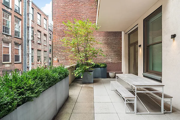 Rented by Coleman Real Estate Group | media 44