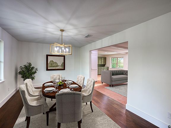 5th image of 515 Range Rd