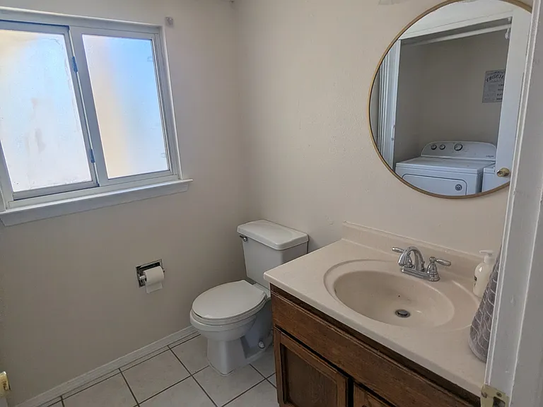 10233 La Paz Dr NW — Photo 7