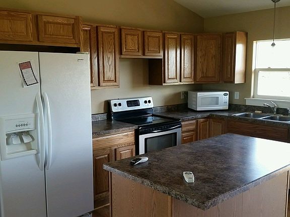 4th image of 10045 S Allens Ln