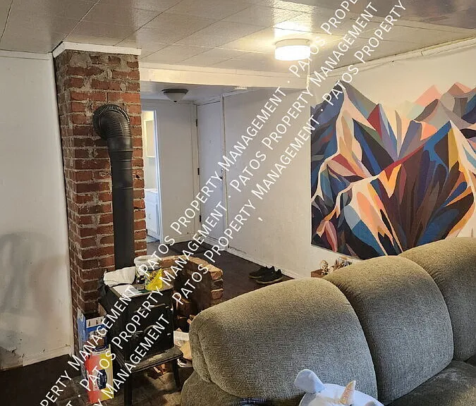 2500 Dean Ave — Photo 4
