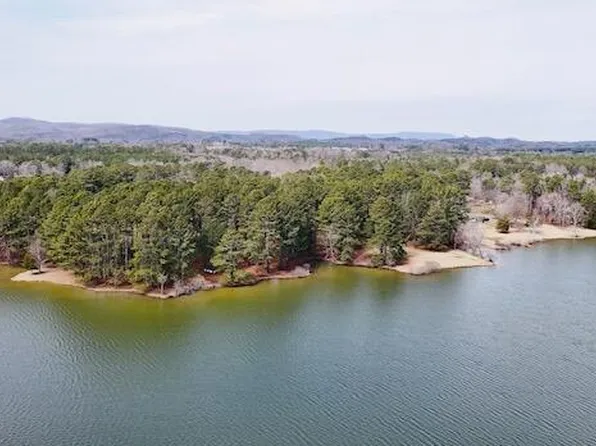 108 Parham Dr, La Fayette, GA 30728